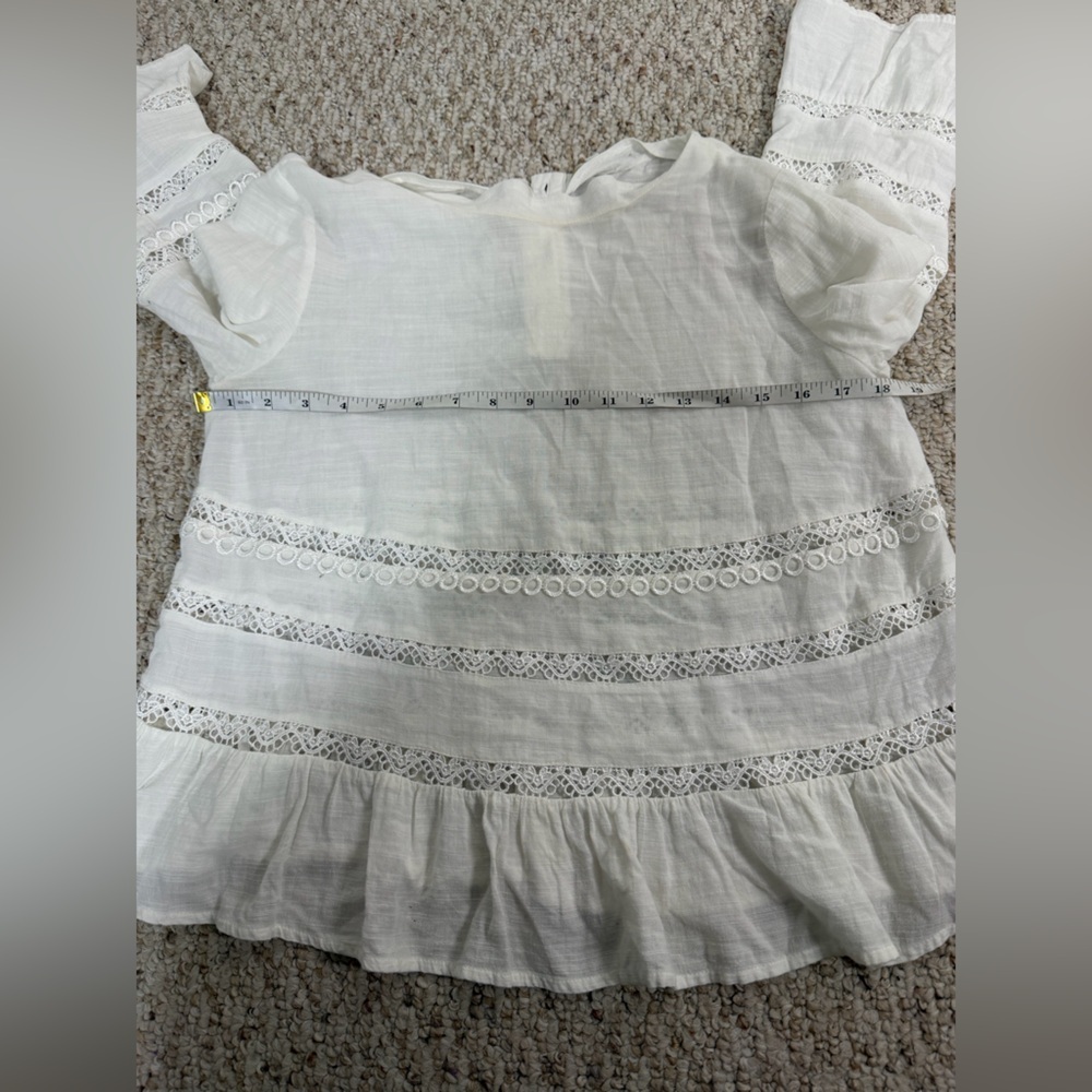 Gianni Bini White Blouse with Lace Accents size S - Picture 7 of 9